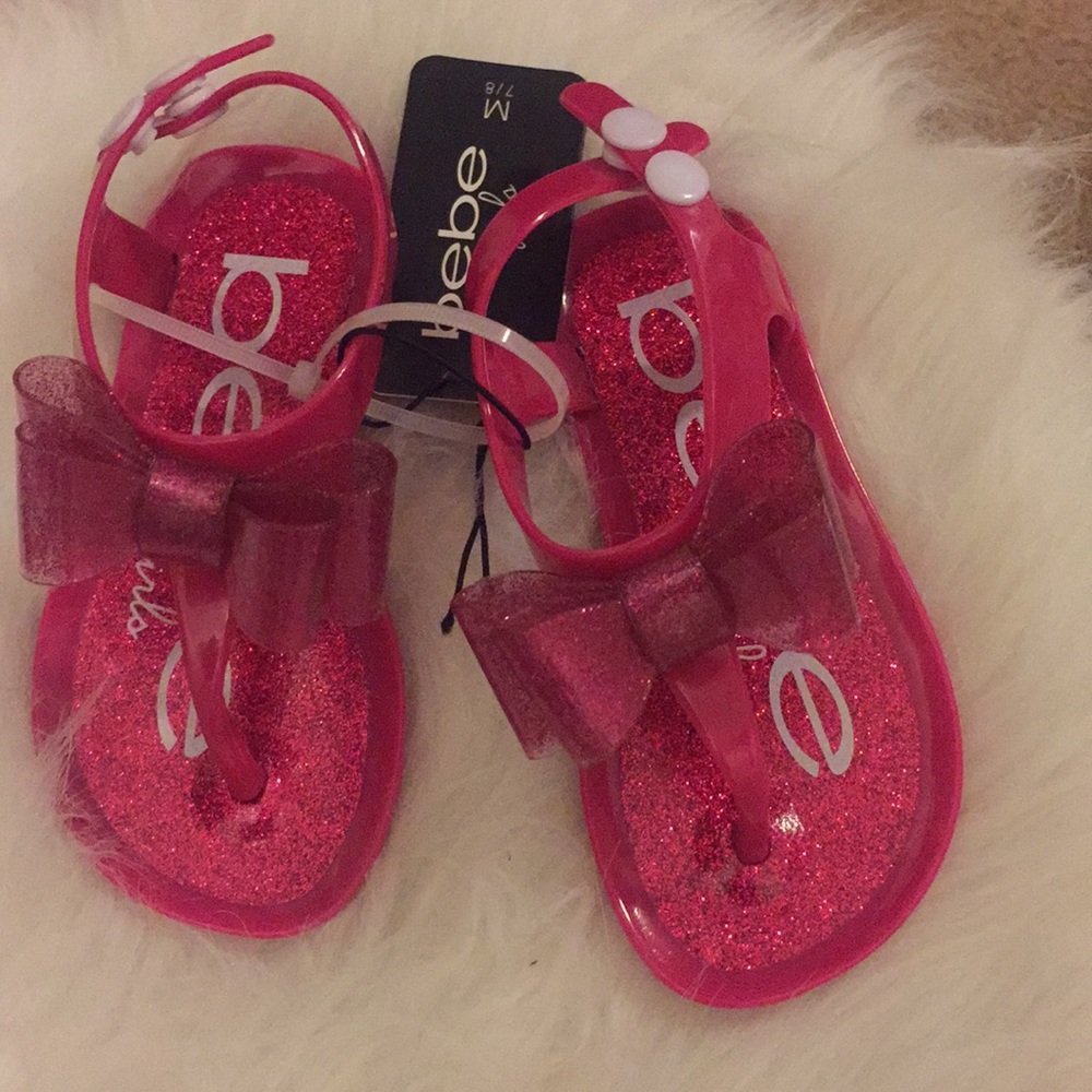 Kids Bebe sliders.